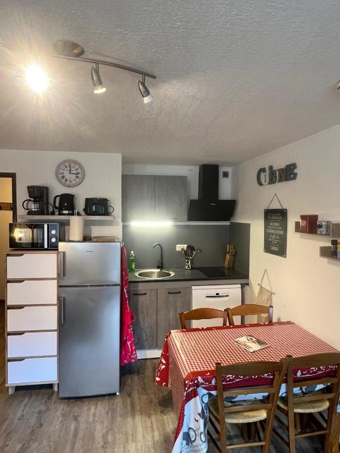 Appt T2 4 Pers Saint Lary Centre Village Parking Esterno foto